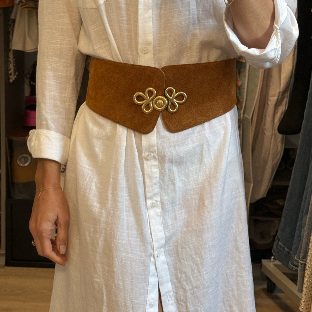 Vintage Suede Wide Waist Belt with Decorative Gold Buckle - Brown